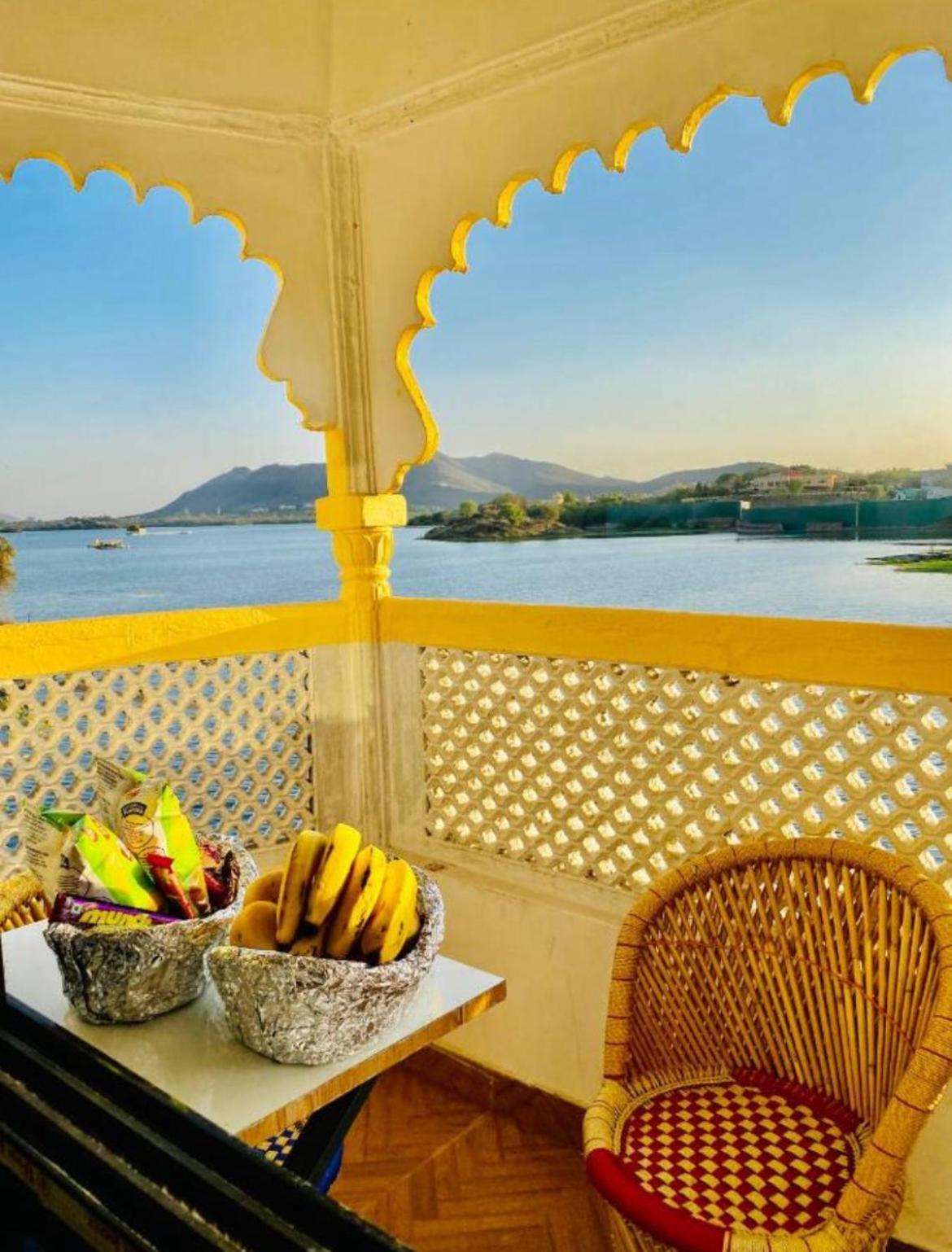 אודייפור Vallabhgarh A Lake Facing Balcony מראה חיצוני תמונה